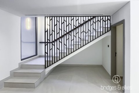 Villa en Dubai, 3 dormitorios, 140.5 m², № 77185 - foto 7