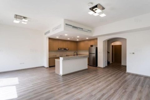 Townhouse in Dubai 3 bedrooms, 174.8 sq.m. № 95790 - photo 2