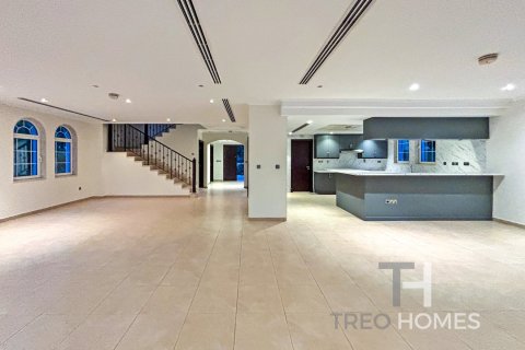 Villa in Legacy, Jumeirah Park, Dubai 4 bedrooms, 403 sq.m. № 13487 - photo 5