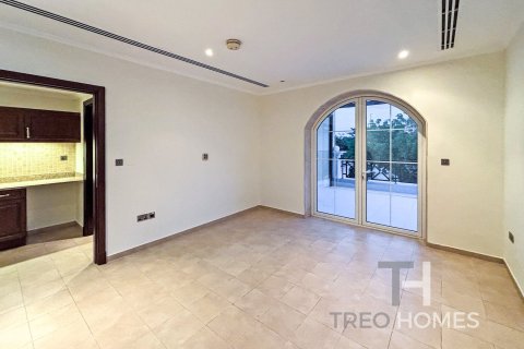 Villa in Legacy, Jumeirah Park, Dubai 4 bedrooms, 403 sq.m. № 13487 - photo 15
