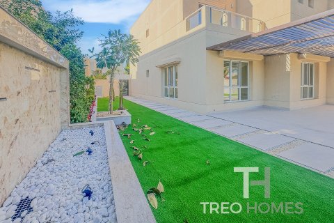 Villa en Meadows, Dubai, 5 dormitorios, 344 m², № 13486 - foto 21