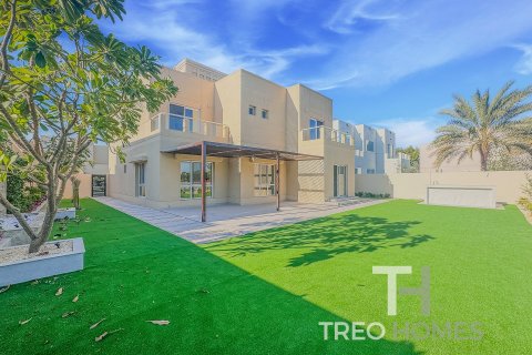 Villa en Meadows, Dubai, 5 dormitorios, 344 m², № 13486 - foto 20