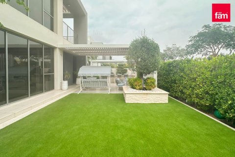 Villa in Dubai Hills Estate, Dubai 4 bedrooms, 448.3 sq.m. № 83727 - photo 5