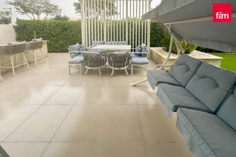 Villa in Dubai Hills Estate, Dubai 4 bedrooms, 448.3 sq.m. № 83727 - photo 11