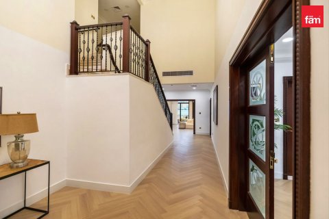 Villa en Palm Jumeirah, Dubai, 4 dormitorios, 656.1 m², № 16491 - foto 7