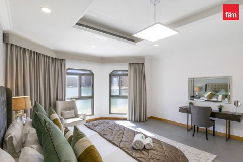 Villa en Palm Jumeirah, Dubai, 4 dormitorios, 656.1 m², № 16491 - foto 22