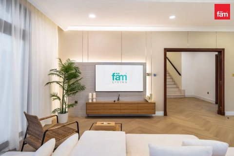 Villa en Palm Jumeirah, Dubai, 4 dormitorios, 656.1 m², № 16491 - foto 27