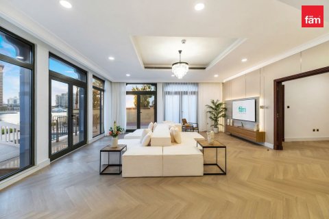 Villa en Palm Jumeirah, Dubai, 4 dormitorios, 656.1 m², № 16491 - foto 5