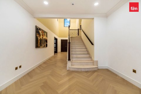 Villa en Palm Jumeirah, Dubai, 4 dormitorios, 656.1 m², № 16491 - foto 9