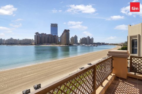 Villa en Palm Jumeirah, Dubai, 4 dormitorios, 656.1 m², № 16491 - foto 4