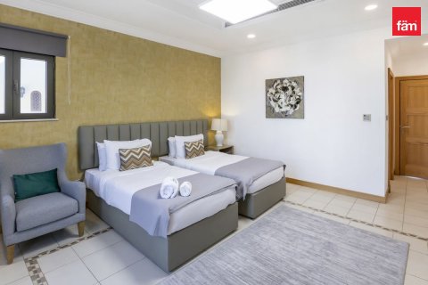 Villa en Palm Jumeirah, Dubai, 4 dormitorios, 656.1 m², № 16491 - foto 19