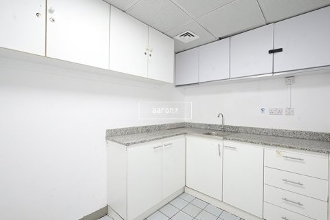 Oficina en Sheikh Zayed Road, Dubai, 227.8 m², № 14196 - foto 14