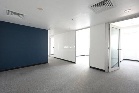 Oficina en Sheikh Zayed Road, Dubai, 227.8 m², № 14196 - foto 4