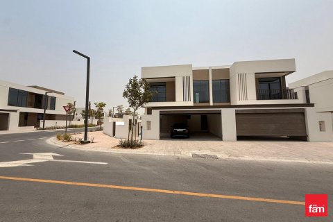 Villa en Al Furjan, Dubai, 4 dormitorios, 395.4 m², № 110595