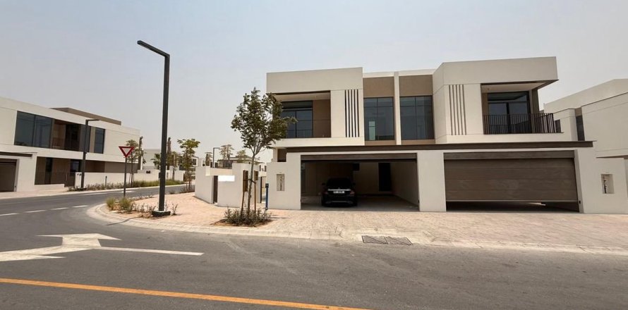 Villa en Al Furjan, Dubai, 4 dormitorios, 395.4 m², № 110595