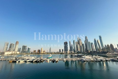 Apartamento en Dubai Harbour, Dubai, 2 dormitorios, 123.049 m², № 84567