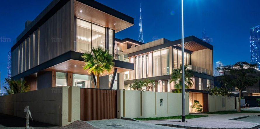 Villa en Al Wasl, Dubai, 5 dormitorios, 930.2 m², № 95831