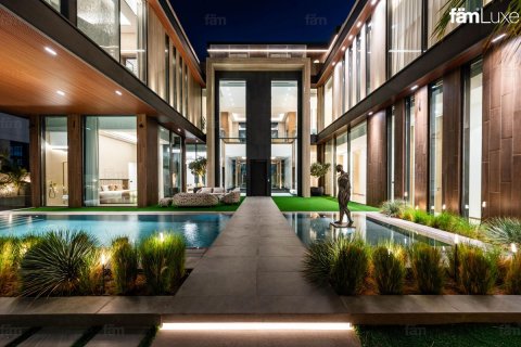 Villa en Al Wasl, Dubai, 5 dormitorios, 930.2 m², № 95831 - foto 8