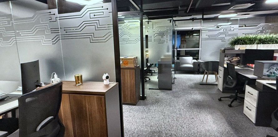 Office in Business Bay, Dubai 83.1 sq.m. № 95832