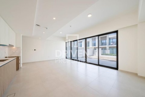 Adosado en The Valley, Dubai, 3 dormitorios, 192 m², № 66626 - foto 8