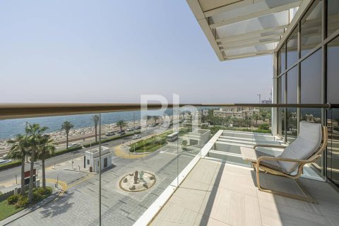 Apartment in Palm Jumeirah, Dubai 2 bedrooms, 124 sq.m. № 21356 - photo 7