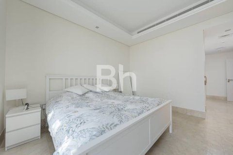Apartment in Palm Jumeirah, Dubai 2 bedrooms, 124 sq.m. № 21356 - photo 11