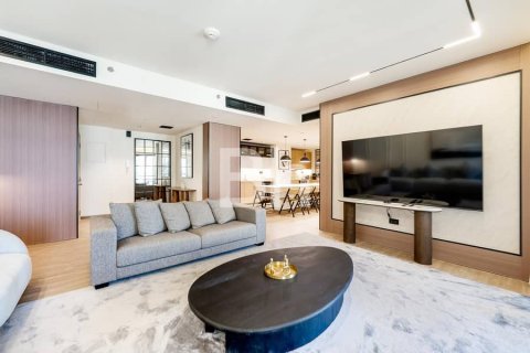 Apartment in Jumeirah Beach Residence, Dubai 4 bedrooms, 175 sq.m. № 21355 - photo 2