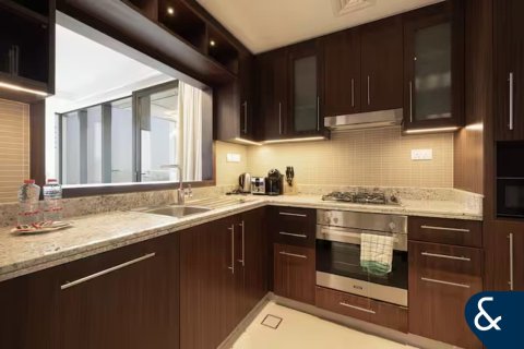 Apartment in BOULEVARD POINT in Downtown Dubai (Downtown Burj Dubai), Dubai 1 bedroom, 86 sq.m. № 99098 - photo 4