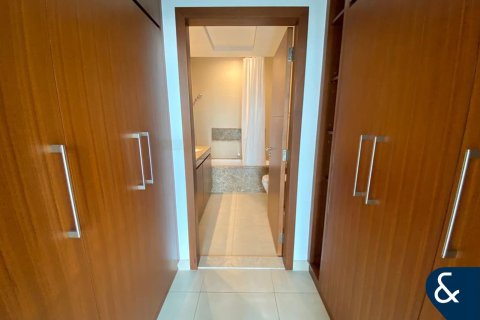 Apartment in The Hills, Dubai 1 bedroom, 82 sq.m. № 99097 - photo 8