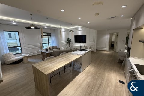 Apartment in Jumeirah Beach Residence, Dubai 4 bedrooms, 235 sq.m. № 99087 - photo 2