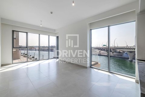Apartment in Al Wasl, Dubai 2 bedrooms, 150.22 sq.m. № 136027