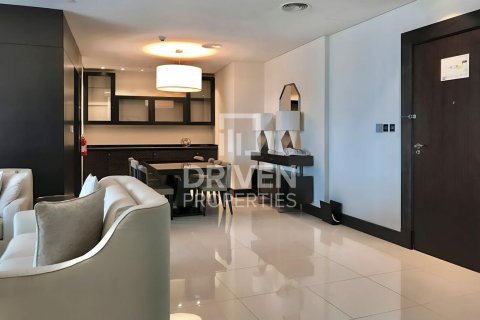 Apartment in Downtown Dubai (Downtown Burj Dubai), Dubai 2 bedrooms, 176.7 sq.m. № 136032 - photo 17