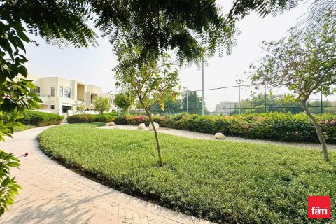 Adosado en Reem, Dubai, 3 dormitorios, 264.8 m², № 55870 - foto 1