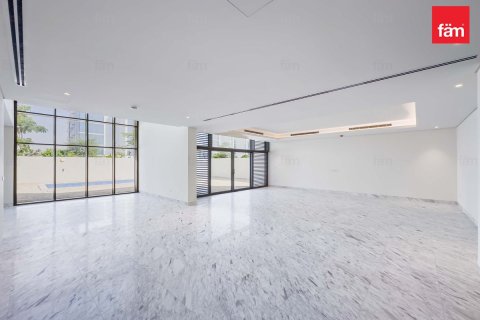 Villa in Dubai 5 bedrooms, 846.7 sq.m. № 40446 - photo 5
