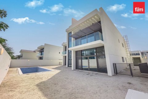 Villa in Dubai 5 bedrooms, 846.7 sq.m. № 40446 - photo 30