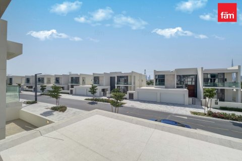 Villa in Dubai 5 bedrooms, 846.7 sq.m. № 40446 - photo 29
