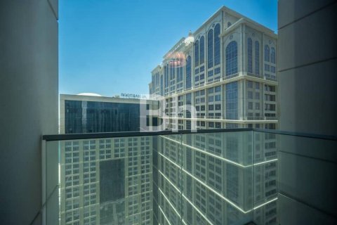 Apartment in Business Bay, Dubai 3 bedrooms, 184 sq.m. № 24001 - photo 13