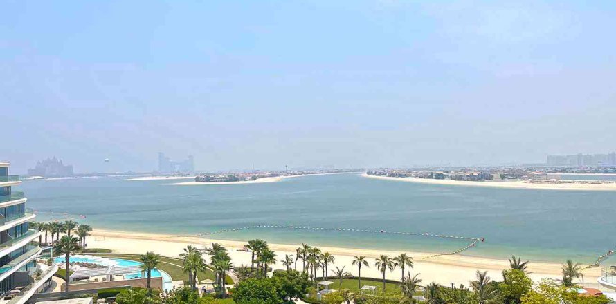 Penthouse in Palm Jumeirah, Dubai 3 bedrooms, 652 sq.m. № 97110