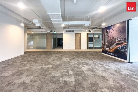 Купить офис в Бизнес-Бэе, Дубай: 3656.2м², № 17006 - фото 11