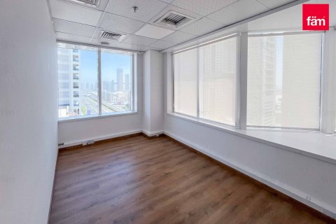 Oficina en Sheikh Zayed Road, Dubai, 372.2 m², № 17010 - foto 8