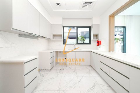 فيلا في Murooj Al Furjan, Al Furjan, دبي 4 غرف نوم, 570 م² رقم 111554 - صورة 12