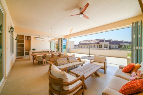 Apartment in Uptown Motor City, Motor City, Dubai 2 bedrooms, 204 sq.m. № 111548 - photo 27