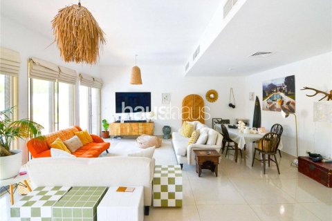 Villa in Arabian Ranches, Dubai 5 bedrooms, 450 sq.m. № 44230 - photo 9