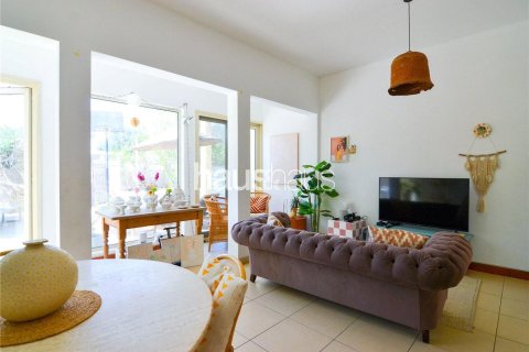 Villa in Arabian Ranches, Dubai 5 bedrooms, 450 sq.m. № 44230 - photo 5