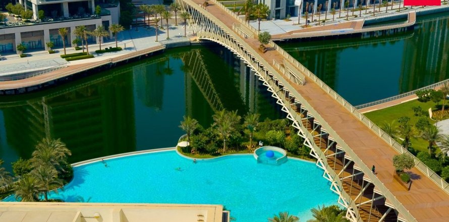 Apartment in Dubai 2 bedrooms, 110 sq.m. № 59714