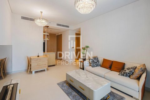 Apartment in Vida Residences Dubai Mall, Downtown Dubai (Downtown Burj Dubai), Dubai 2 bedrooms, 112.13 sq.m. № 136917 - photo 2