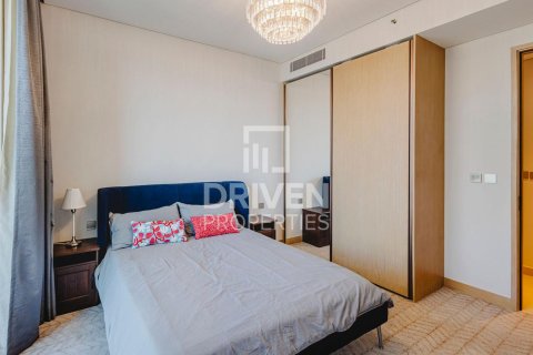 Apartment in Vida Residences Dubai Mall, Downtown Dubai (Downtown Burj Dubai), Dubai 2 bedrooms, 112.13 sq.m. № 136917 - photo 7