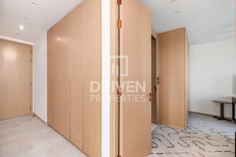 Apartment in Address Harbour Point, Dubai Creek Harbour (The Lagoons), Dubai 2 bedrooms, 102.47 sq.m. № 136918 - photo 8