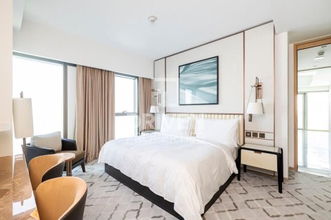 Apartment in Address Harbour Point, Dubai Creek Harbour (The Lagoons), Dubai 2 bedrooms, 102.47 sq.m. № 136918 - photo 4