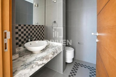 Villa en Jumeirah Park, Dubai, 3 dormitorios, 535.96 m², № 136909 - foto 18
